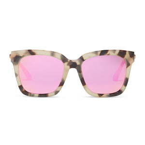 diff eyewear bella square sunglasses with a cream tortoise acetate frame and pink mirror lenses front view