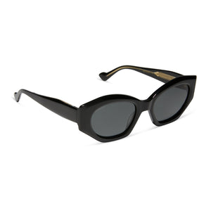iconica diff eyewear margot cat eye sunglasses with a black acetate frame and grey polarized lenses angled view