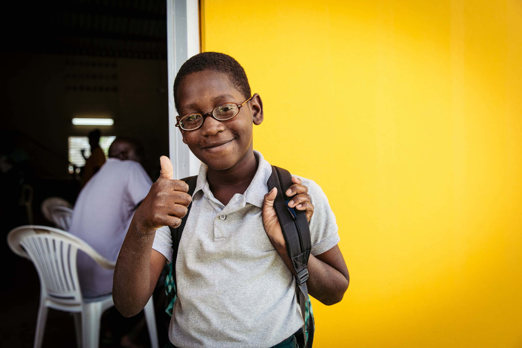 DIFF Eyewear and SVOSH Provide Eye Exams in Belize