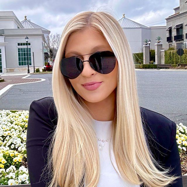 customer content - chloesedlock  wearing diff eyewear dash aviator sunglasses with matte black frame and solid grey polarized lens front view