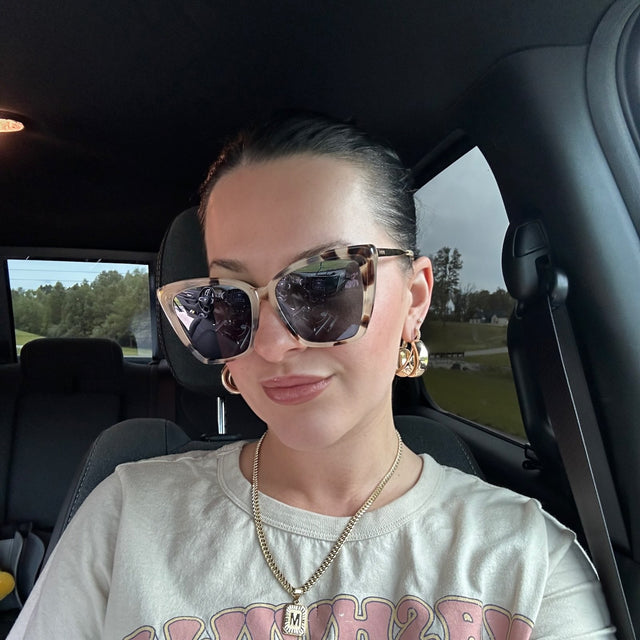 customer content - type.a.style wearing becky ii cream tortoise with grey polarized lenses