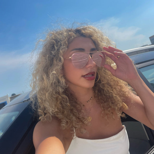 customer content - joya.atallah wearing tate aviator rose gold with cherry blossom mirror sunglasses