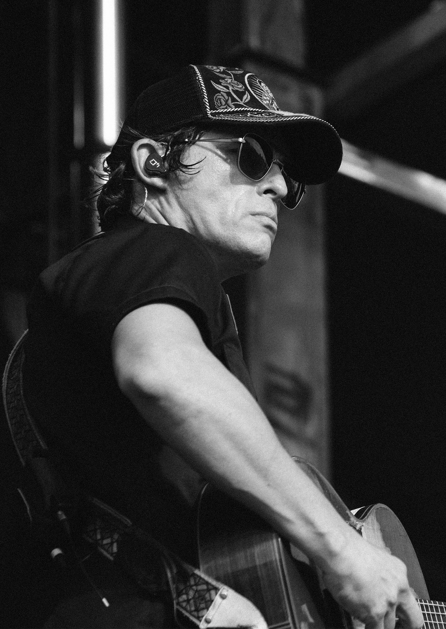 stephen wilson jr playing on his guitar while wearing diff eyewear i am song sunglasses