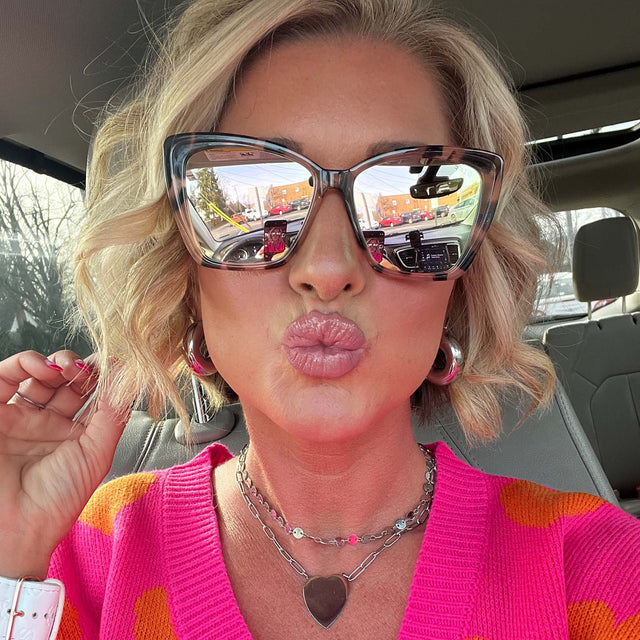 customer content - kalee rogers wearing becky ii himalayan tort sunglasses