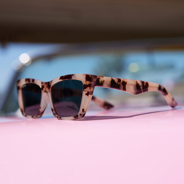 krista horton - the kolly + cream tortoise + grey + polarized sunglasses 5