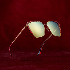 lifestyle star wars x diff eyewear queen amidala oversized cat eye sunglasses with a marbled naboo royal red with hammered gold frame and gold mirror polarized lenses