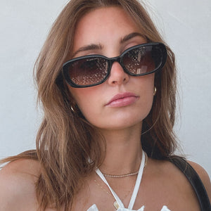 Aspyn Ovard Cove Oval Sunglasses | Black & Grey | DIFF Eyewear display picture 3
