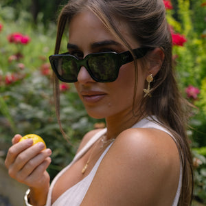 JESSIE JAMES DECKER - LOREN + BLACK + GREY SUNGLASSES