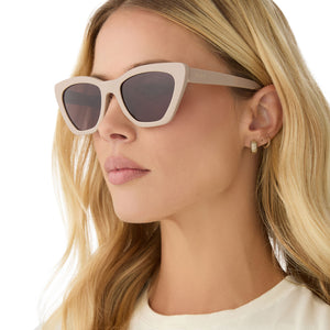 Camila Cateye Sunglasses | Almond & Brown | DIFF Eyewear display picture 2