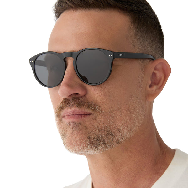 cody xl - black + grey polarized sunglasses 5
