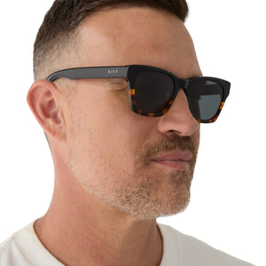 Diff Eyewear Black and Tortoise Square Sunglasses never worn Meredith Square Sunglasses | Espresso Tortoise & Brown  main image 4