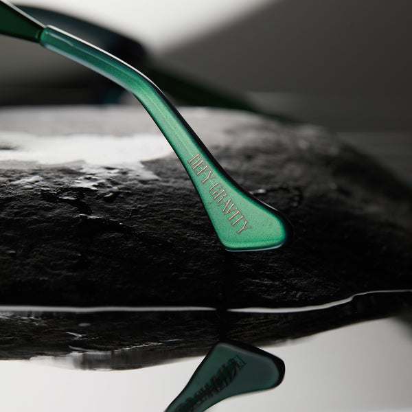 elphaba emerald - enchanting emerald to black + shadowy grey sunglasses 5