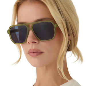 Cameron Navigator Sunglasses | Sweet Pea & Grey | DIFF Eyewear