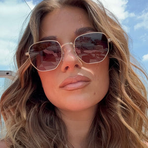 JESSIE JAMES DECKER - JJD + GOLD + BROWN GRADIENT SUNGLASSES