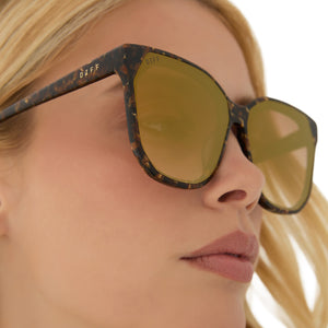 Gia Sunglasses | Glitter Tort & Brown Gradient & Gold Flash  display picture 2