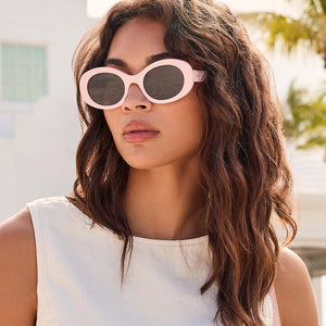 Lainey Oval Sunglasses | Powder Pink & Grey | DIFF Eyewear