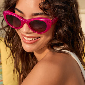 Zaria Cat Eye Sunglasses | Bright Tulip & Grey Gradient | DIFF Eyewear