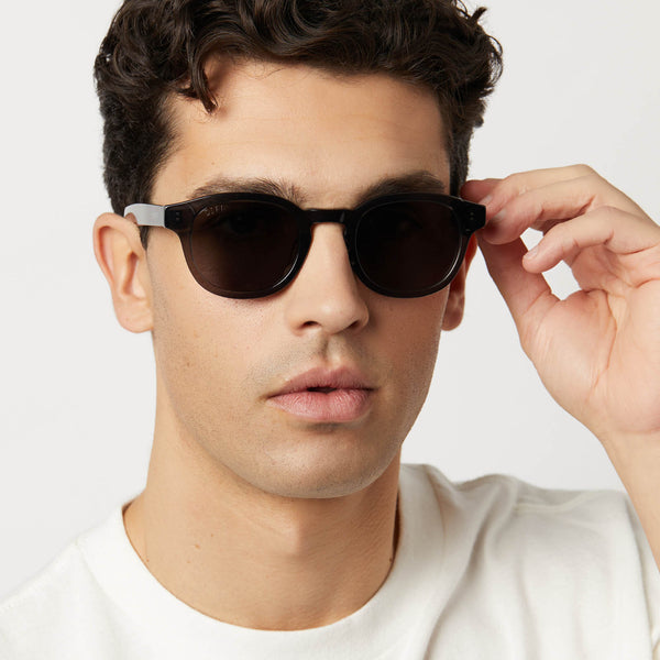 arlo - black smoke crystal + grey + polarized sunglasses 5