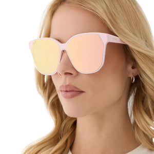  Glissade Grove size:S 未使用 Gia Square Sunglasses | Powder Pink & Cherry Blossom Mirror | DIFF