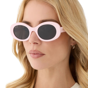 Lainey Oval Sunglasses | Powder Pink & Grey | DIFF Eyewear display picture 3