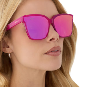 Meredith II Square Sunglasses | Bright Tulip & Pink Mirror | DIFF