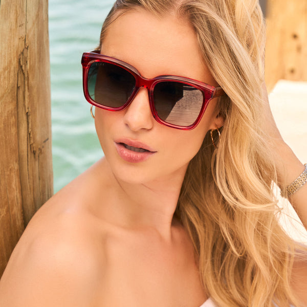 meredith - red hot summer + grey gradient + polarized sunglasses 1