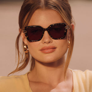 Diff Eyewear Women\'s Square Sunglasses - oversized Tortoise with Black Lenses Presley Square Sunglasses | Espresso Tort & Brown | DIFF Eyewear main image 2