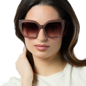 Diff Eyewear Blaire DE01-0440 Black Sunglasses, Polarized Gray Lens Bella Sunglasses | Black Oversized Polarized Sunglasses  main image 4
