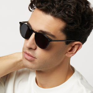 Jaxson XL Square Sunglasses | Black Smoke Crystal & Grey | DIFF