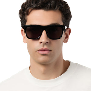 Sammy Square Sunglasses | Black & Grey | DIFF Eyewear display picture 1