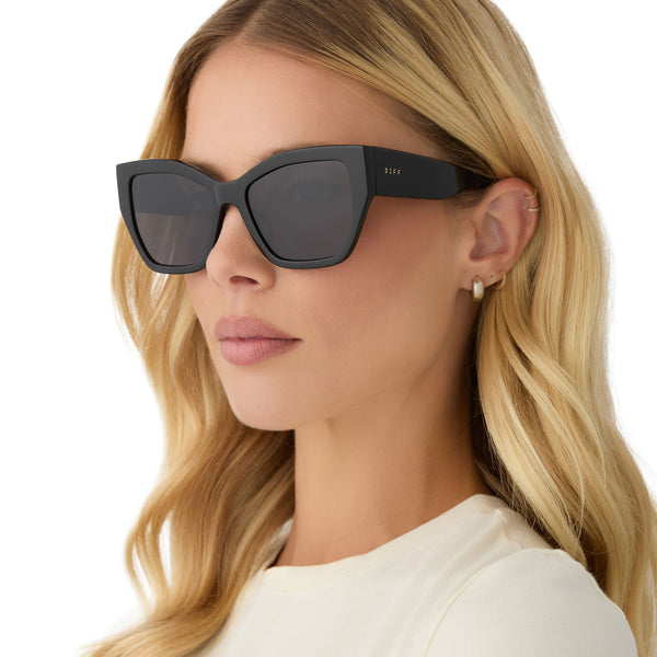 vivienne - black + grey + polarized sunglasses 1
