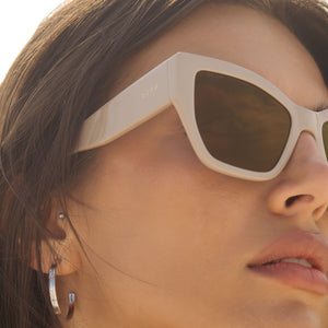 Vivienne Cateye Sunglasses | Almond & Brown With Gold Flash | DIFF