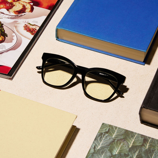 willa - black + blue light readers 6