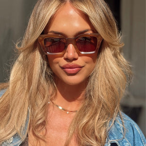 Greer Square Sunglasses | Tawny Tortoise & Brown | DIFF Eyewear display picture 2