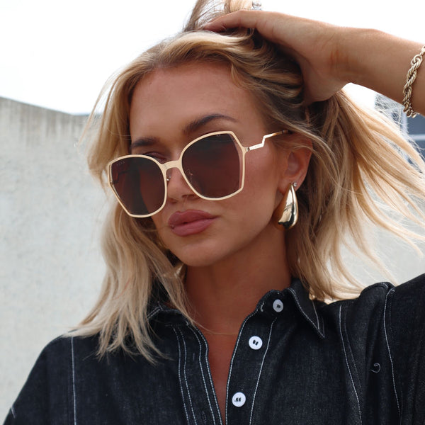 donna iii - gold + brown gradient polarized sunglasses 3