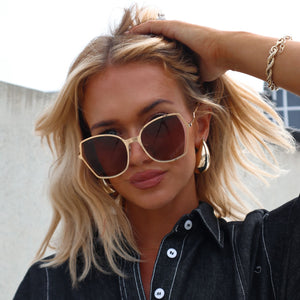 Donna III Square Sunglasses | Gold & Brown Gradient  display picture 1