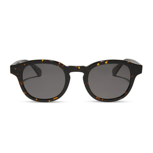 diff eyewear arlo xl square sunglasses with a fiery tortoise acetate frame and grey polarized lenses front view