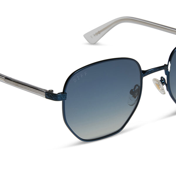 jessie james decker - jjd + deep navy metal + aegean blue flash sunglasses 4