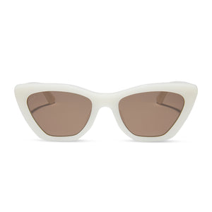 diff eyewear featuring the camila cat eye sunglasses with a meringue frame and brown lenses front view