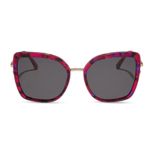 diff eyewear clarisse cat eye sunglasses with a pink rush tortoise acetate frame and metal legs with grey lenses front view
