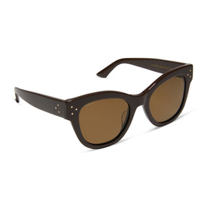 iconica x diff eyewear eva cat eye sunglasses with a truffle brown acetate frame and brown polarized lenses angled view