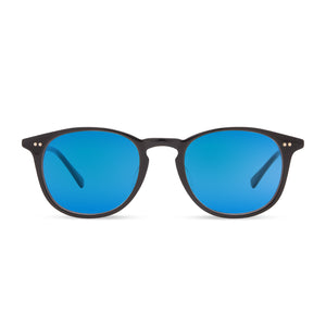 diff eyewear jaxson square sunglasses with a black frame and blue mirror lenses front view