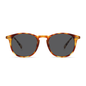 diff eyewear jaxson square sunglasses with a solstice tortoise frame and grey polarized lenses front view