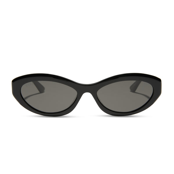 jessie james decker - dolce bella + black + grey sunglasses