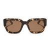 Color swatch for jessie james decker - dolce bella + black + grey sunglasses