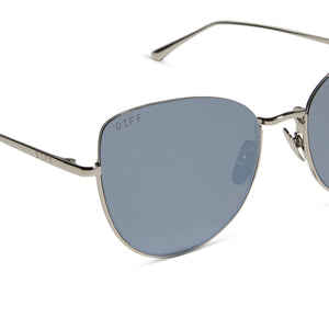 Kinsley Round Sunglasses | Silver & Silver Mirror | DIFF Eyewear display picture 3