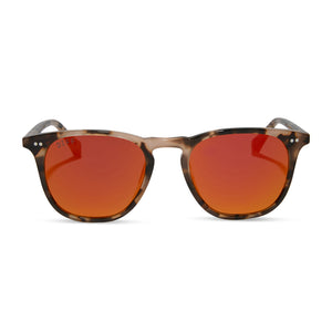 diff eyewear maxwell square sunglasses with a himalayan tortoise frame and sunset mirror lenses front view