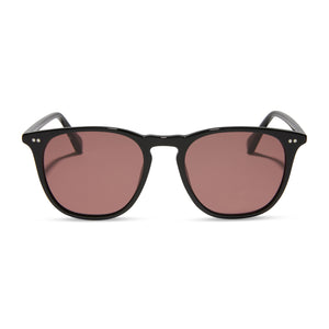 diff eyewear featuring the maxwell xl square sunglasses with a black frame and mauve polarized lenses front view