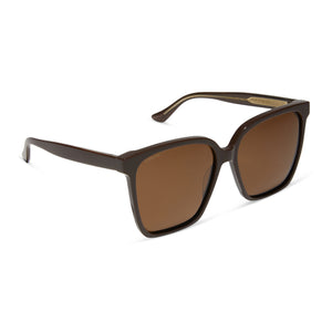iconica diff eyewear naomi square oversized sunglasses with a truffle brown frame and truffle polarized lenses angled view