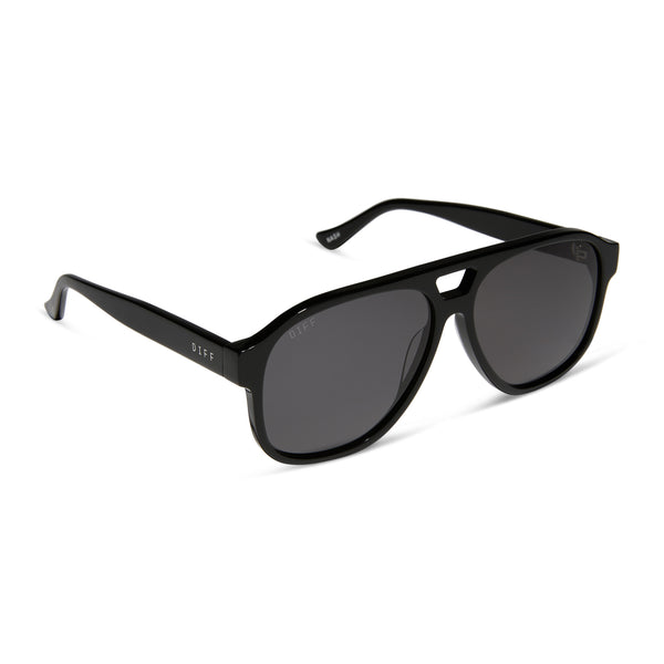 jessie james decker - nash + black + grey sunglasses 2